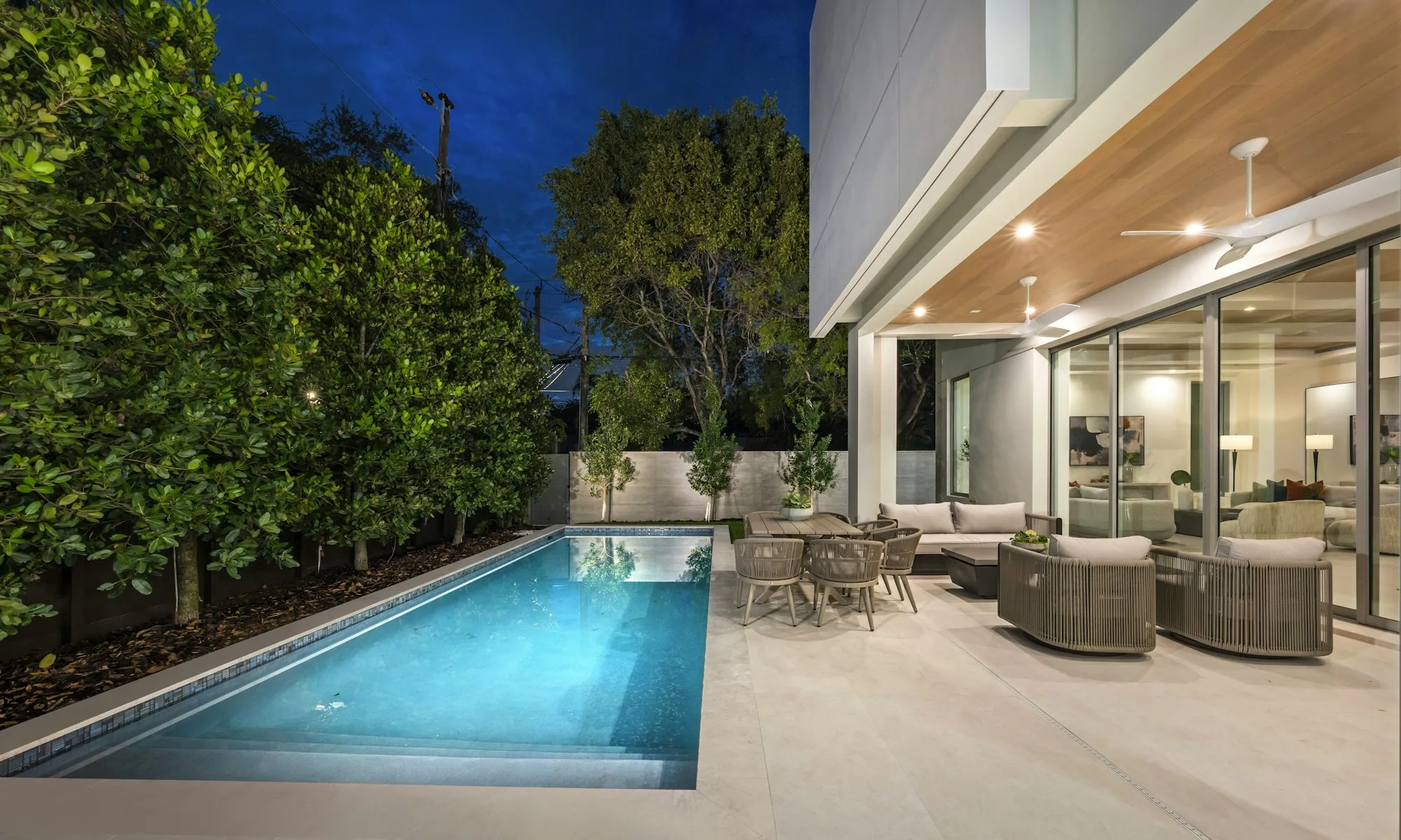 Modern Los Angeles home with a pool at dusk